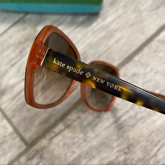 Kate Spade Pink Tortoise Shell Sunnies - Picture 5 of 13